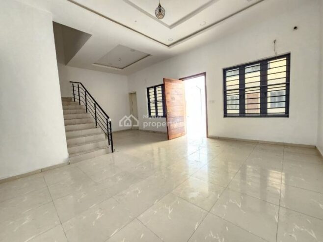 4 Bedrooms Terrace Houses at Orchid Rd, Lekki